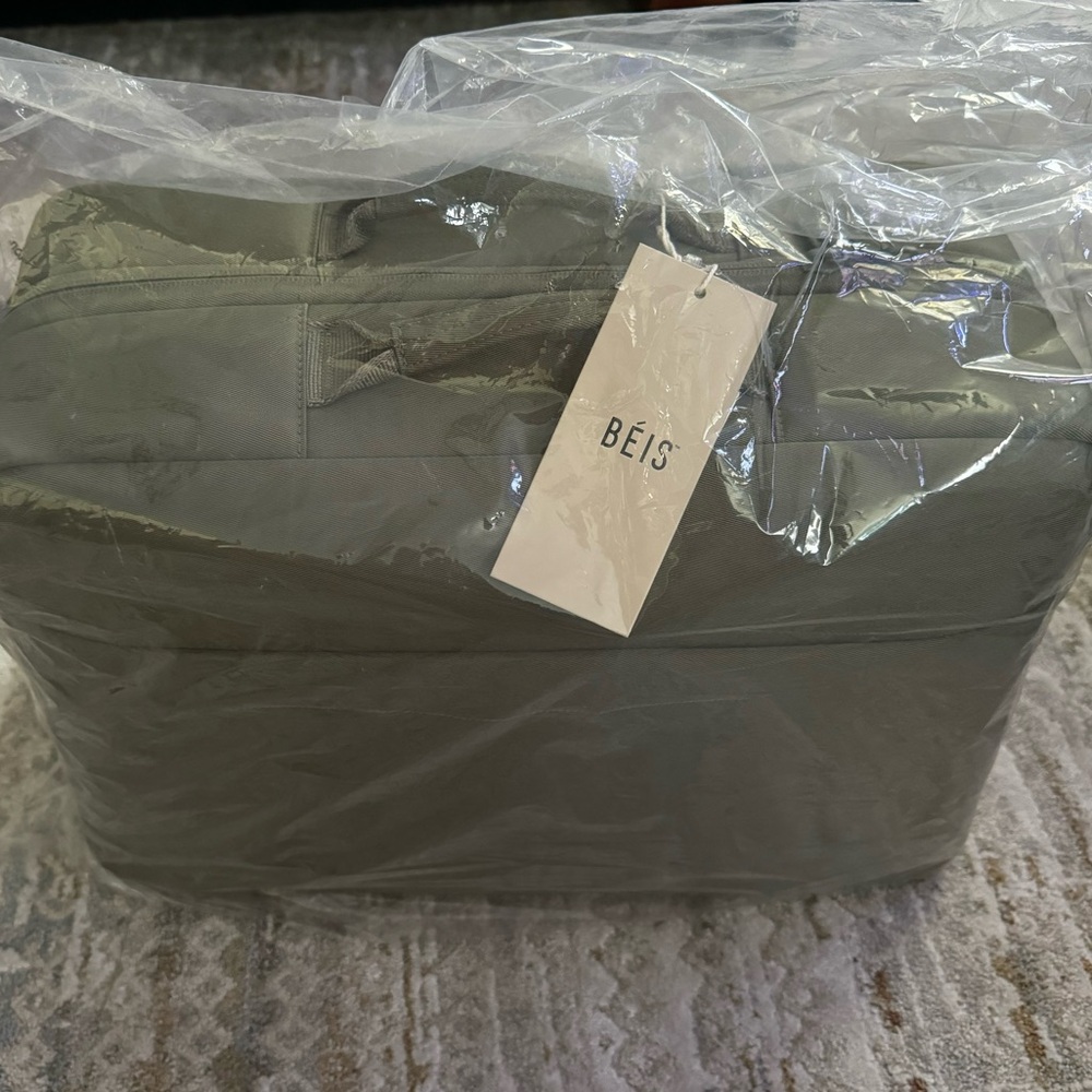 SOLD ON MERCARI Beis The Ultimate Travel Duffle in Olive NWT - Picture 5 of 6